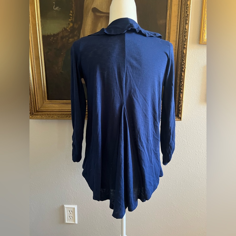 Feminine cardigan